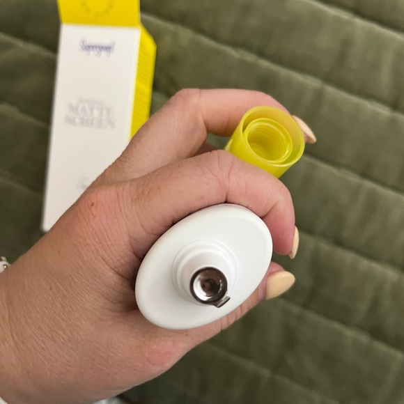 Supergoop Matte sunscreen - Picture 3 of 3